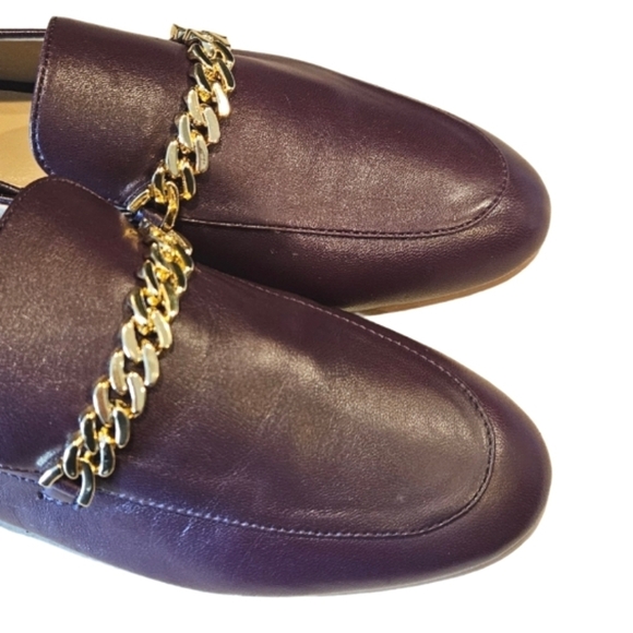 NEW! ANN TAYLOR Chain Accent Deep Burgandy Leather Loafers 9. - Picture 4 of 8